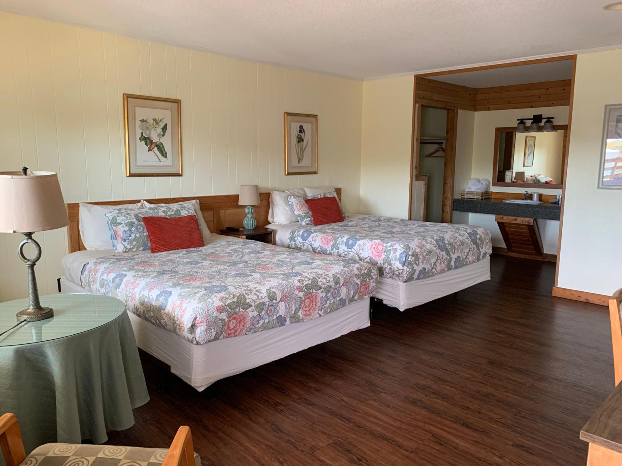 Cape Pines Motel Buxton Esterno foto